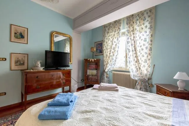 Le Bouganville Apartment Ντεζεντσάνο ντελ Γκάρντα
