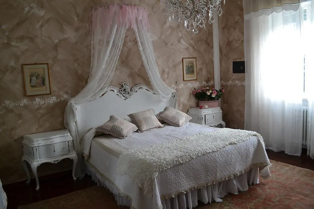 Le Bouganville Apartment Desenzano del Garda