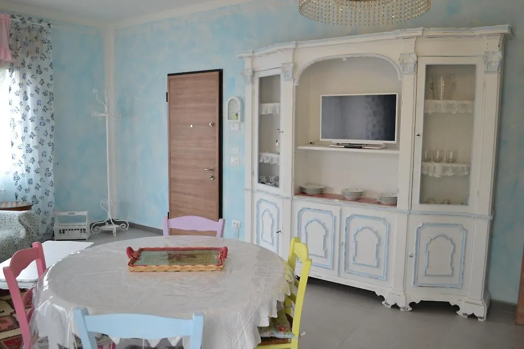 Le Bouganville Apartment Desenzano del Garda 0*,