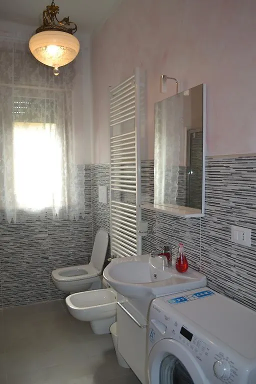 Le Bouganville Apartment Desenzano del Garda Italien