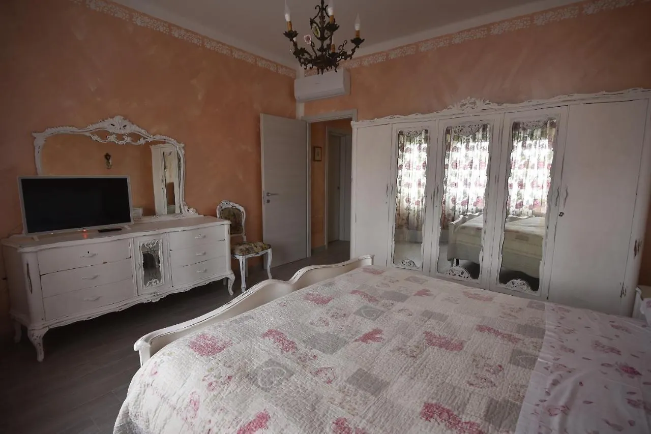 Le Bouganville Apartment Desenzano del Garda