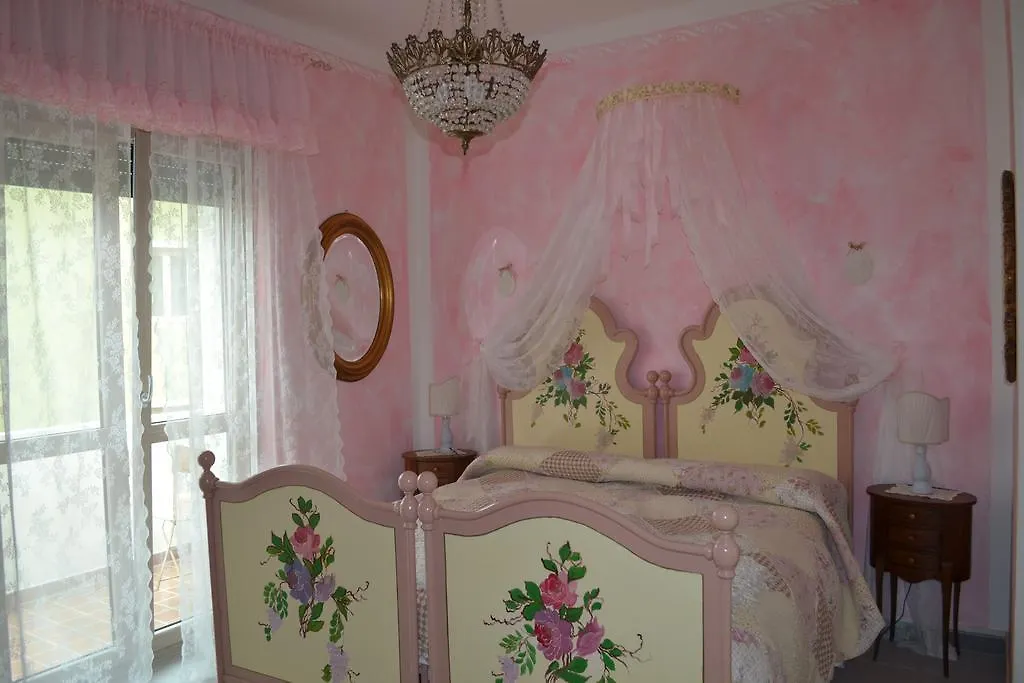 Le Bouganville Apartment Desenzano del Garda Italy