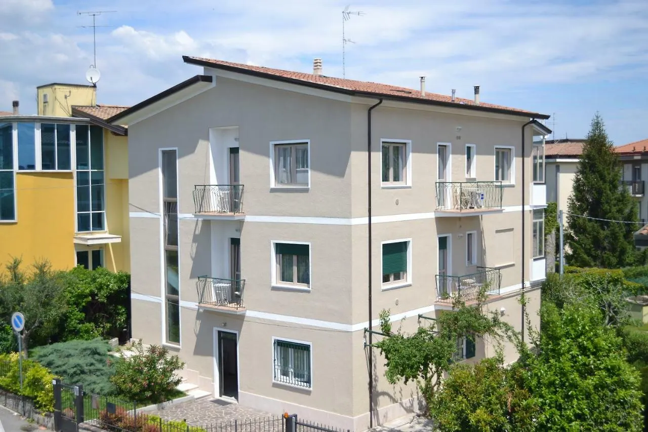 Le Bouganville Apartment Desenzano del Garda