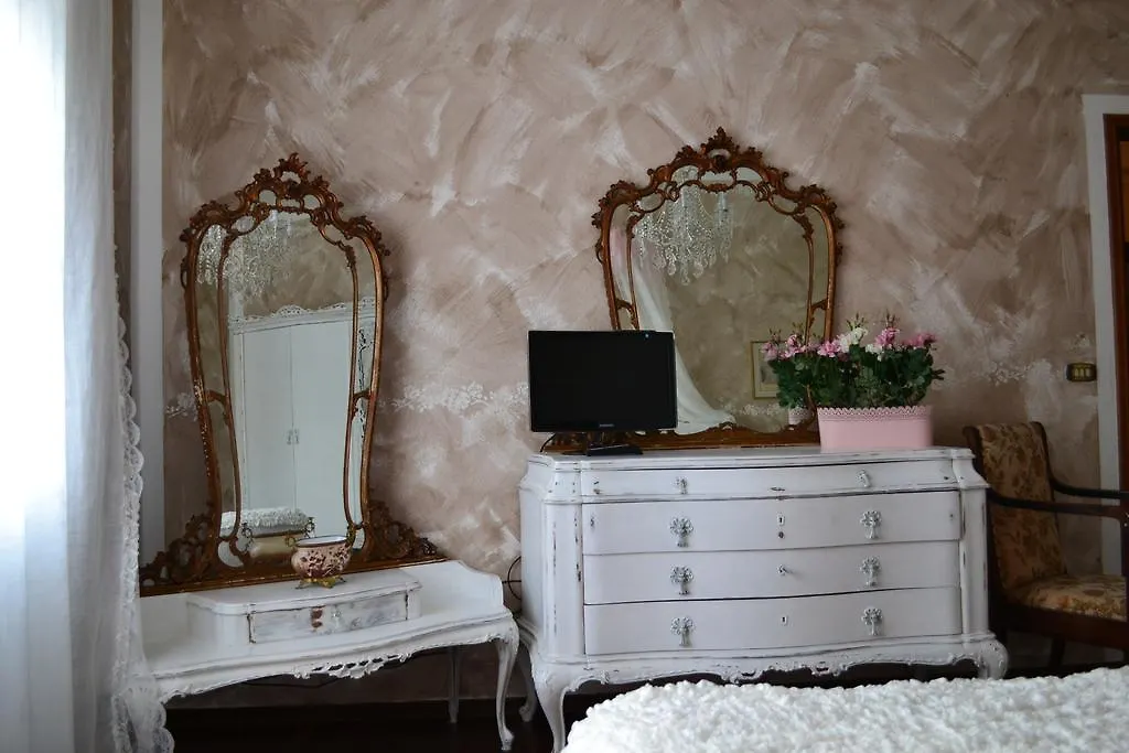 Le Bouganville Apartment Desenzano del Garda