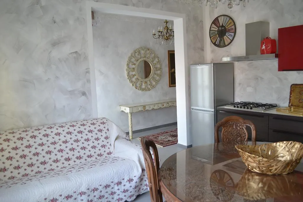 Le Bouganville Apartment Desenzano del Garda Italia