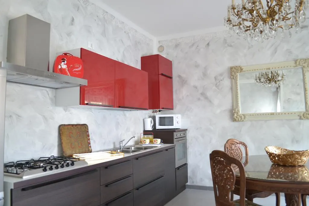 Le Bouganville Apartment Desenzano del Garda